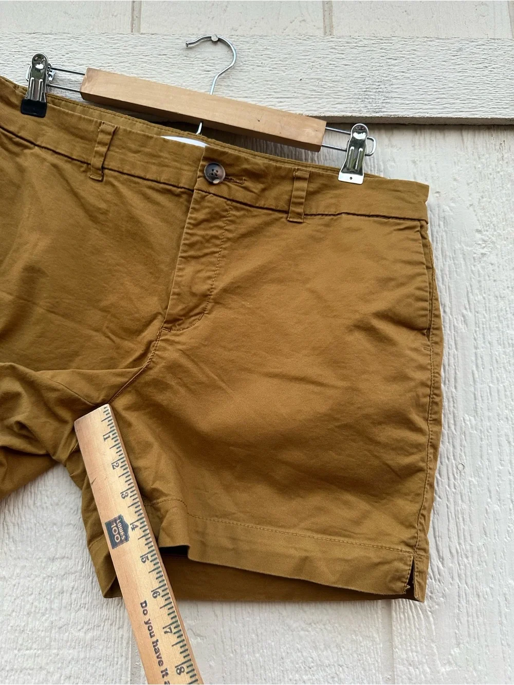 Old Navy Women’s size 10 Mustard Chino Bike Shorts